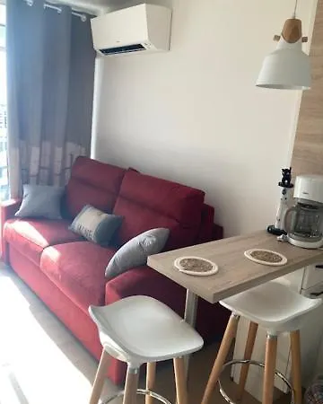 Proche Climatise Avec Parking Apartment