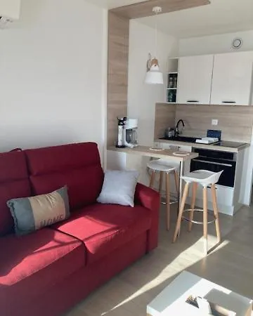 Apartment Proche Climatise Avec Parking Sete