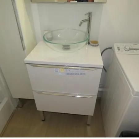 Proche Climatise Avec Parking Apartment *