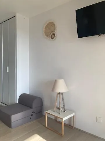 Proche Climatise Avec Parking *